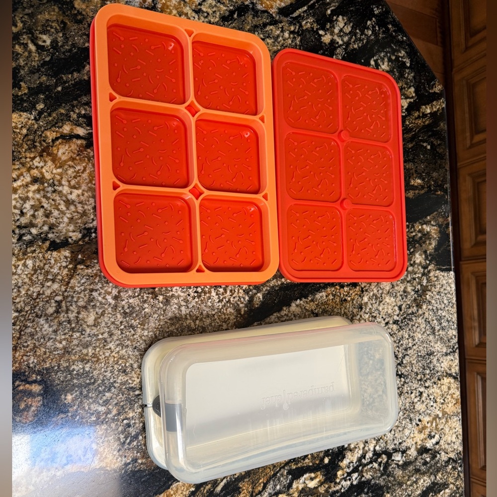 Pampered chef ice cream cake pan and ice cream sandwich mold/pan